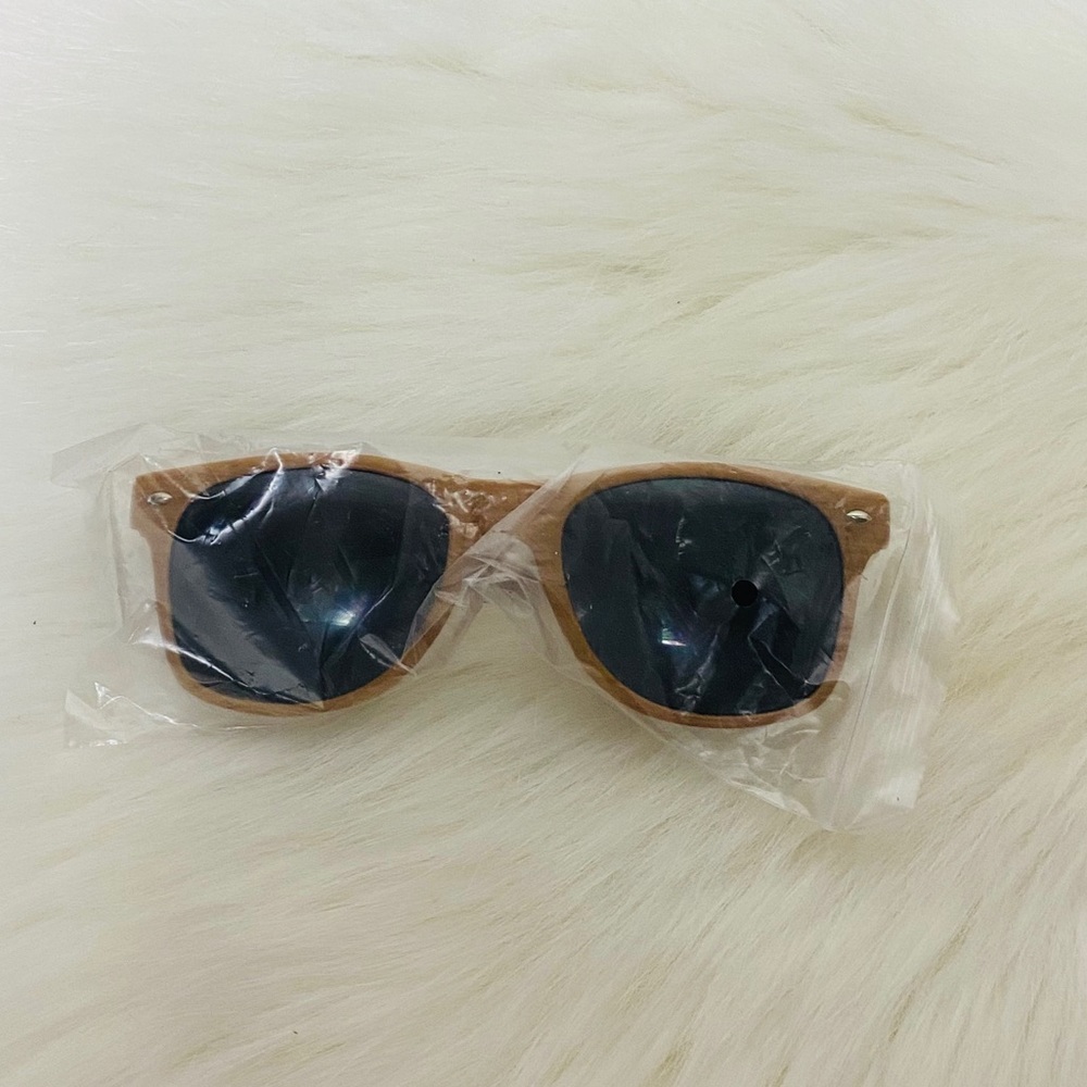 Jameson Irish Whiskey sunglasses  euc - Picture 2 of 4